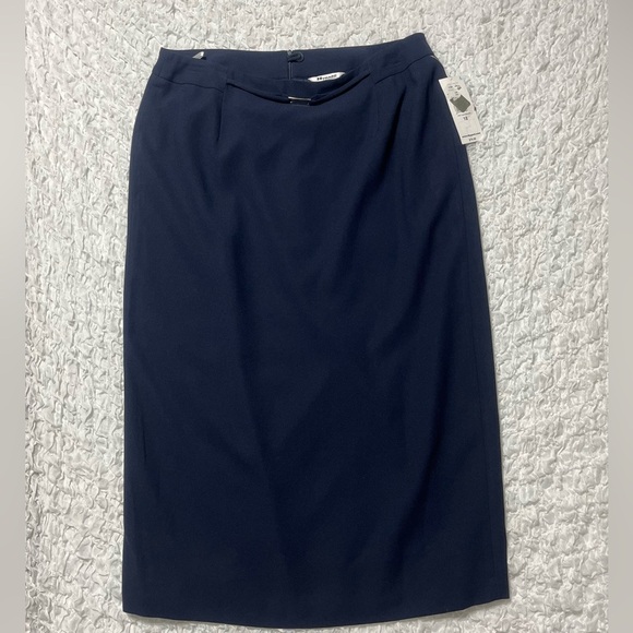 NYGARD WOMANS MIDI A LINE NAVY SKIRT, SIZE 18 NWT. - Picture 2 of 8